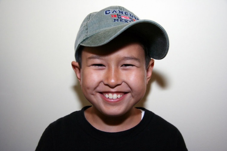 Cancun hat by Sharif Mohammadi